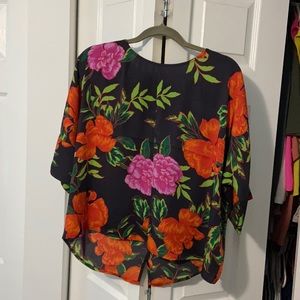 EUC Express half sleeve blouse